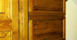 Scarpiera in legno su misura artigianale